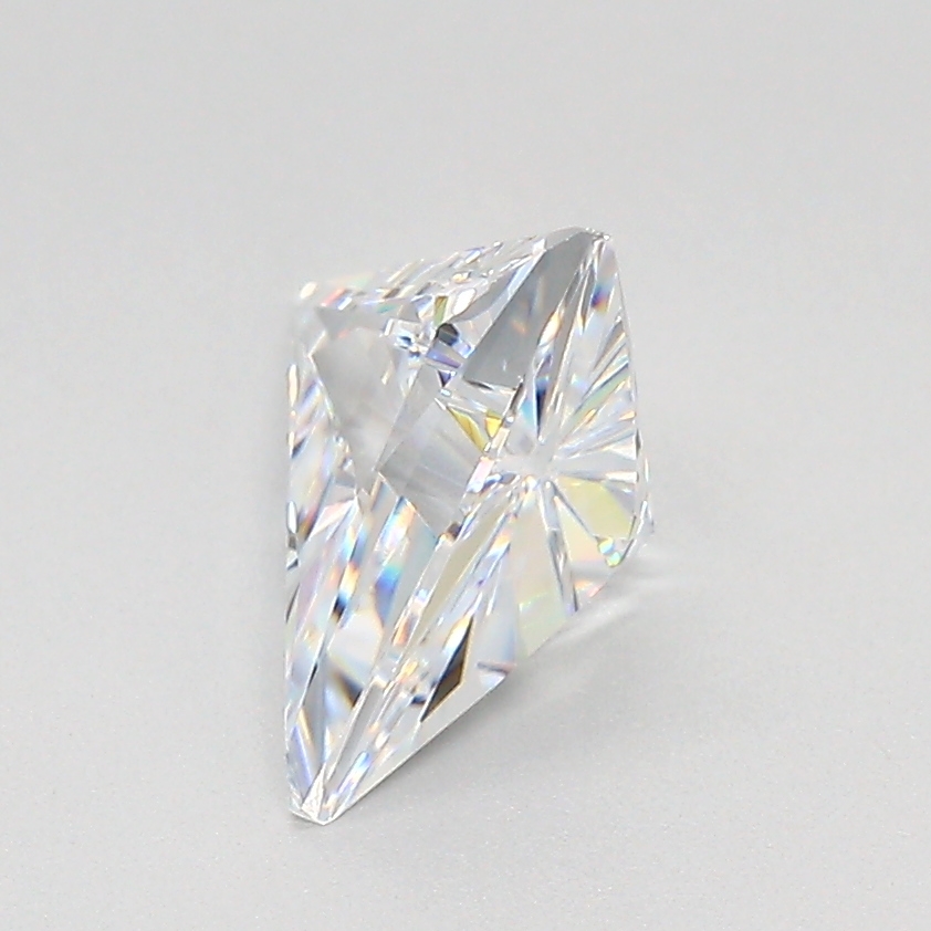 Simulated Diamond White Triangle w/PTS – Lannyte